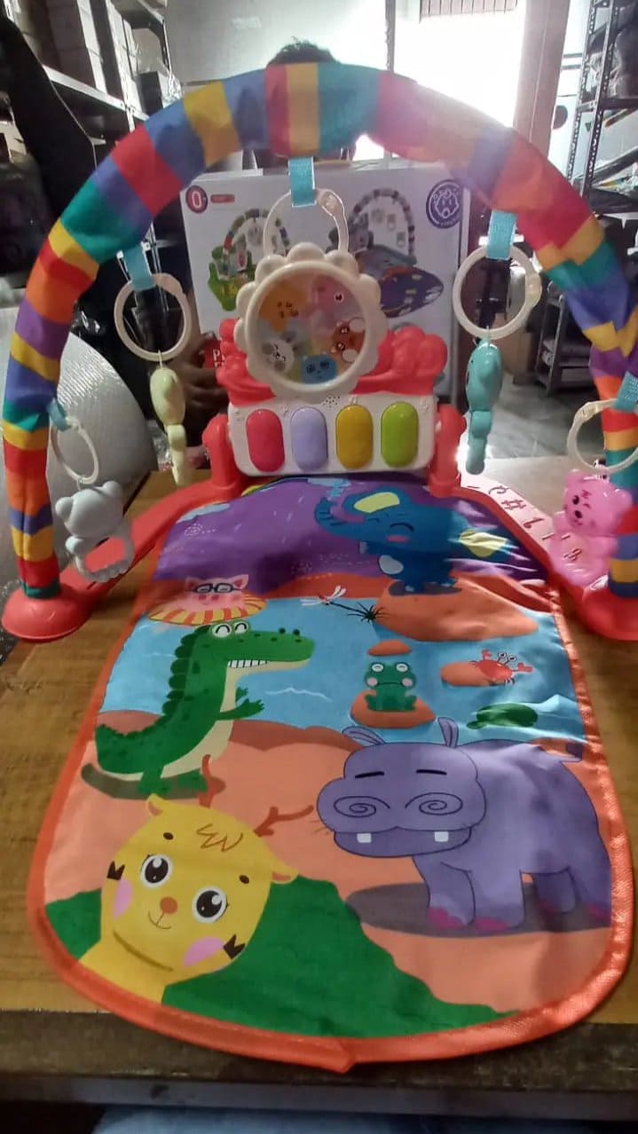 Huanger Baby Gym Piano with Lights and Music